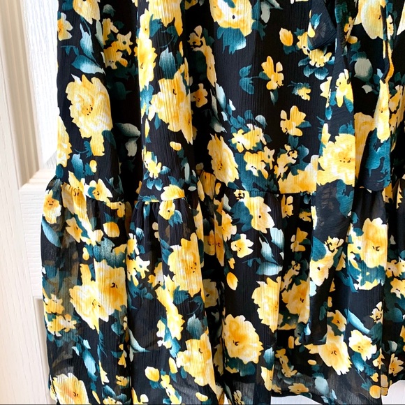 M&D Off/On the Shoulder Blouson Floral Dress—SZ. S - Picture 9 of 14